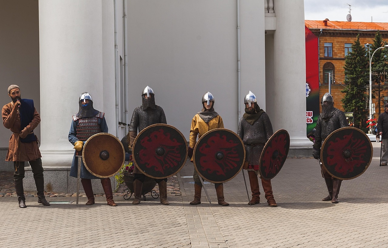 Ruelle de village au crépuscule